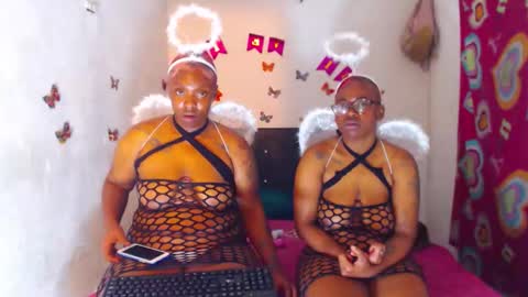 chayna smith online show from November 2025 03:45:02 AM