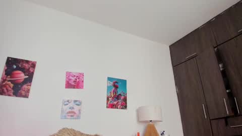 ebony_cute9 online show from September 2025 06:53:01 PM