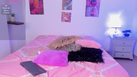 ebony_cute9 online show from December 2025 03:14:02 AM