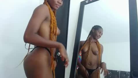 Snapshot of ebony_fantasy_ chatting on December 2024 11:06:02 PM Natalia online show from December 2024 11:06:02 PM