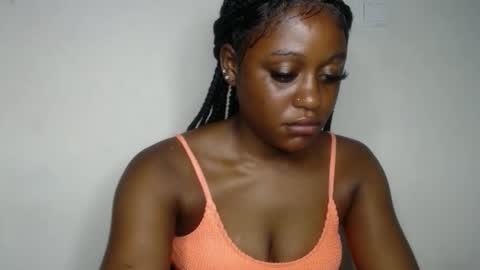 Snapshot of ebony_fatass chatting on September 2025 06:14:01 AM Ella online show from September 2025 06:14:01 AM