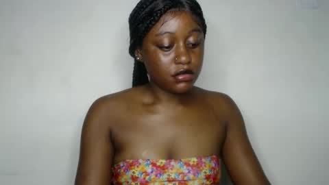 Snapshot of ebony_fatass chatting on September 2025 05:53:02 AM Ella online show from September 2025 05:53:02 AM