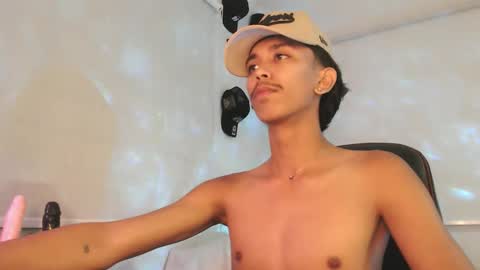 ebony_fuckboy online show from November 2025 05:34:01 PM