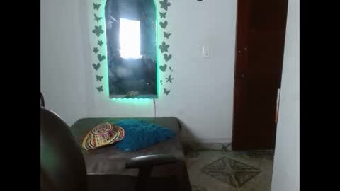 ebony_luna1 online show from February 2026 07:33:02 PM