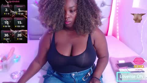 Snapshot of ebony_neighbormoans chatting on September 2025 03:50:02 AM LINA online show from September 2025 03:50:02 AM