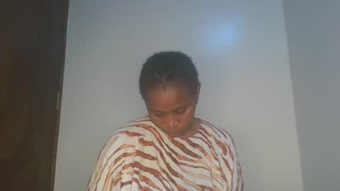 Snapshot of ebony_squiter chatting on December 2025 02:50:02 AM Ebony squiter online show from December 2025 02:50:02 AM