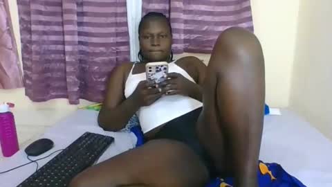 Snapshot of ebonyblack28 chatting on November 2025 04:29:01 PM MELVINE online show from November 2025 04:29:01 PM