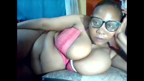 MAMITO online show from December 2025 08:49:01 PM