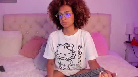 Snapshot of ebonygoddes03 chatting on December 2024 09:00:02 PM Queen Ebony online show from December 2024 09:00:02 PM