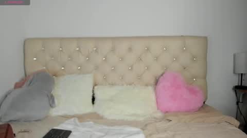 Snapshot of ebonygoddes03 chatting on December 2024 07:00:02 AM Queen Ebony online show from December 2024 07:00:02 AM