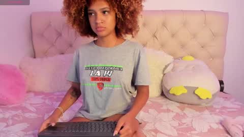 Snapshot of ebonygoddes03 chatting on February 2025 12:54:01 AM Queen Ebony online show from February 2025 12:54:01 AM