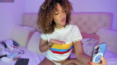 Snapshot of ebonygoddes03 chatting on October 2025 12:40:02 AM Queen Ebony online show from October 2025 12:40:02 AM