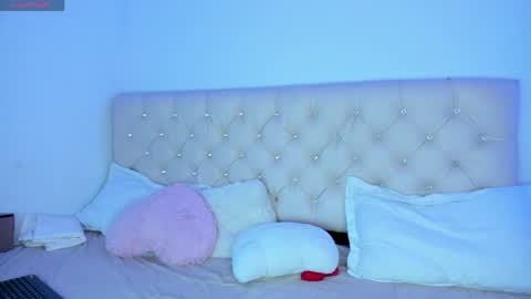 Queen Ebony online show from March 2026 02:18:01 PM