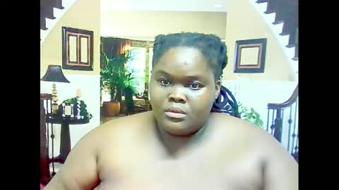 ebonyhotbuns4u2luv online show from February 2025 01:07:01 PM