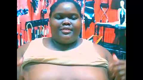 ebonyhotbuns4u2luv online show from January 2026 05:15:01 PM