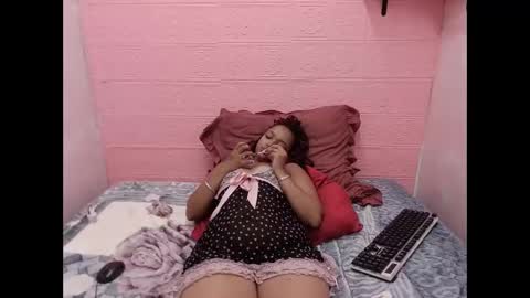 Snapshot of ebonykelz chatting on December 2025 11:25:02 AM ebonykel online show from December 2025 11:25:02 AM