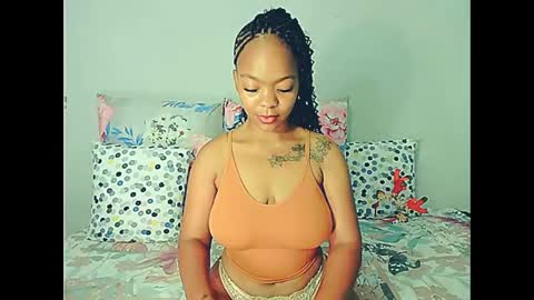 Snapshot of ebonyshy123x chatting on December 2024 05:44:01 AM ebonyshy123 online show from December 2024 05:44:01 AM