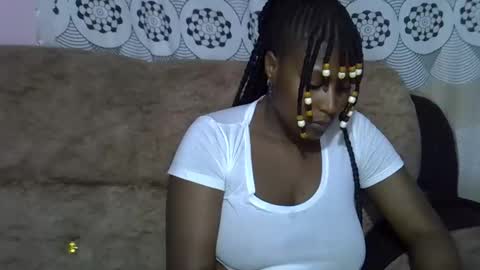 pretty online show from April 2026 09:39:33 PM