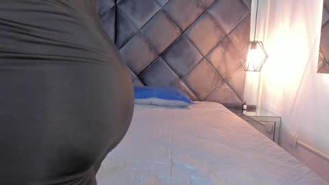 ebonyx40 online show from April 2026 11:16:01 AM