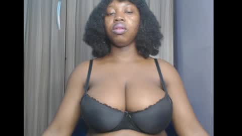 Snapshot of ebonyx_dripqueen chatting on March 2026 06:36:01 AM Loveth online show from March 2026 06:36:01 AM