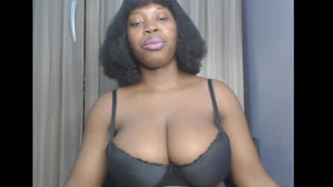 Snapshot of ebonyx_dripqueen chatting on April 2026 06:44:02 AM Loveth online show from April 2026 06:44:02 AM