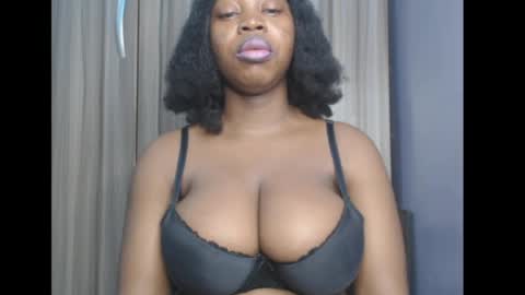 Snapshot of ebonyx_dripqueen chatting on April 2026 06:41:01 AM Loveth online show from April 2026 06:41:01 AM