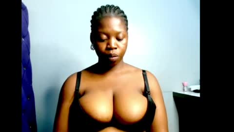 Snapshot of ebonyx_dripqueen chatting on May 2026 08:58:01 PM Loveth online show from May 2026 08:58:01 PM