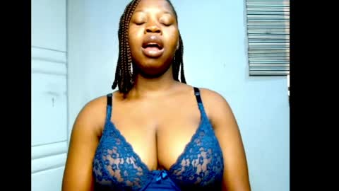 Snapshot of ebonyx_dripqueen chatting on June 2026 06:28:01 AM Loveth online show from June 2026 06:28:01 AM