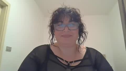 echo_dust online show from April 2026 07:51:01 PM