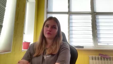 Mia online show from February 2026 11:54:02 AM