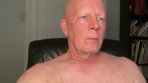 Eddy online show from November 2025 04:01:02 AM