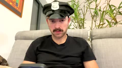 Snapshot of edge_guy chatting on January 2025 07:40:01 PM edge_guy online show from January 2025 07:40:01 PM