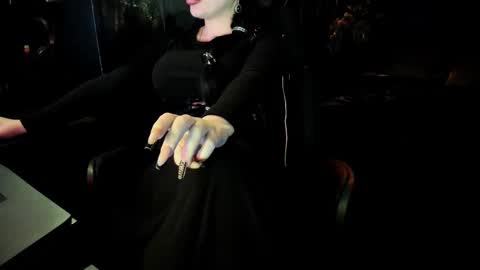 Snapshot of edgequeen69 chatting on October 2025 03:07:01 PM EdgeQueen69 online show from October 2025 03:07:01 PM