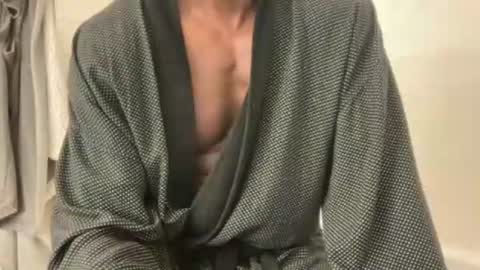 Dad online show from February 2025 07:44:01 PM