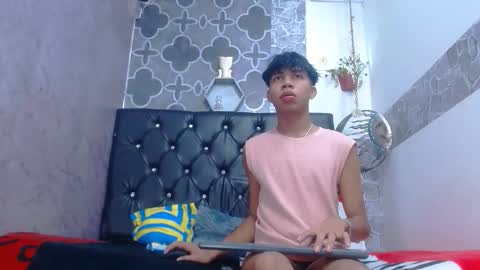 edi_stwix18 online show from April 2026 03:01:01 AM