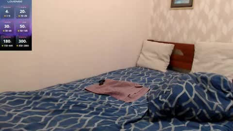 Snapshot of edifox chatting on December 2024 07:07:01 PM Alexander online show from December 2024 07:07:01 PM