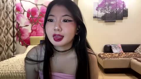 Eri online show from April 2026 05:25:01 PM