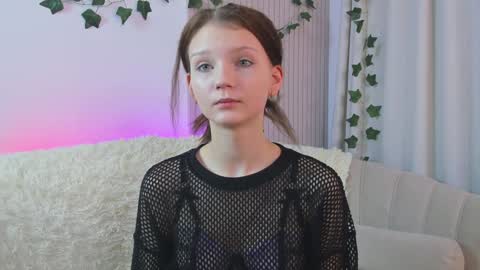 Lisa  online show from January 2025 01:37:02 AM