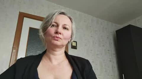 Snapshot of edithmanning chatting on June 2026 08:20:02 AM edithmanning online show from June 2026 08:20:02 AM