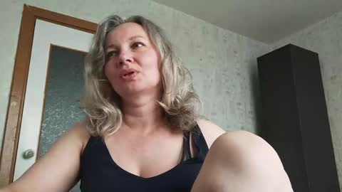 Snapshot of edithmanning chatting on June 2026 05:12:01 AM edithmanning online show from June 2026 05:12:01 AM