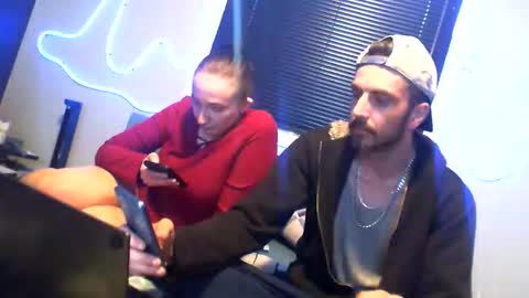 edmonton1985780 online show from April 2026 07:37:01 PM