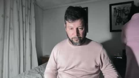 ednaih online show from December 2025 01:02:01 AM