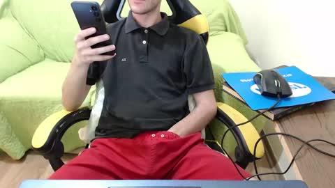 Snapshot of eduardobrain7 chatting on November 2025 07:52:02 AM eduardobrain7 online show from November 2025 07:52:02 AM