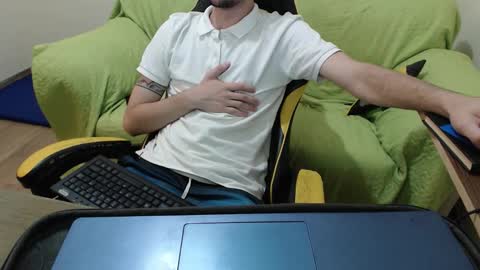 Snapshot of eduardobrain7 chatting on December 2025 03:00:01 AM eduardobrain7 online show from December 2025 03:00:01 AM