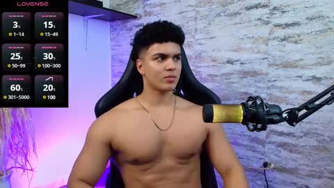 Snapshot of edward__clarck chatting on December 2024 03:20:01 AM EDWARD CLARCK online show from December 2024 03:20:01 AM