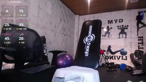 Eduardo online show from December 2025 08:30:01 AM