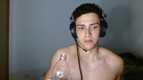 Snapshot of edwisalvatore chatting on January 2025 04:33:02 AM edwisalvatore online show from January 2025 04:33:02 AM