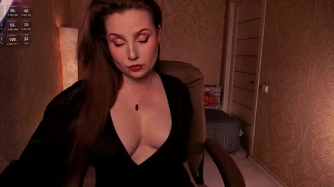 Snapshot of eesmaaarr chatting on February 2026 11:44:02 PM eesmaaarr online show from February 2026 11:44:02 PM