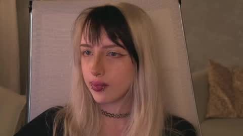 EVA NON NUDE online show from June 2026 06:02:01 PM