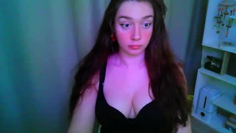 Snapshot of effie_balconii chatting on October 2025 12:24:01 PM effie_balconii online show from October 2025 12:24:01 PM